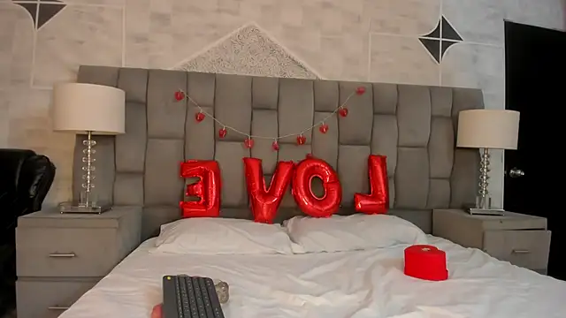 ZoehPeterr  online show from 02/15/26, 05:15