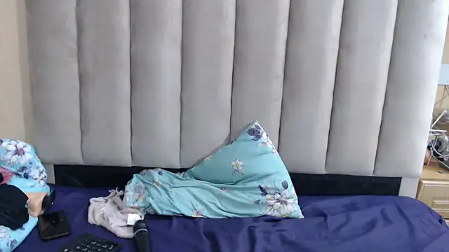 XxxExoticxx27 online show from 04/13/26, 06:57