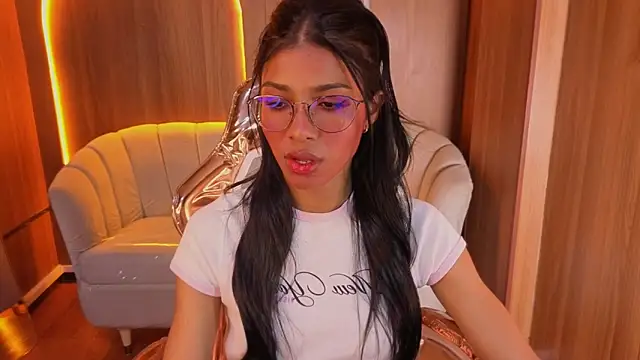 Alina b  online show from 05/26/26, 08:05