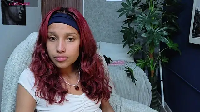 saphire  online show from 04/08/26, 04:45