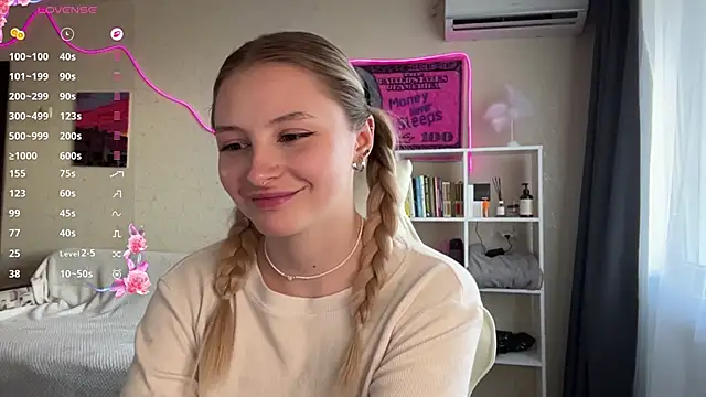 Snapshot of VibeVi chatting on 04/15/26, 01:07 VibeVi online show from 04/15/26, 01:07