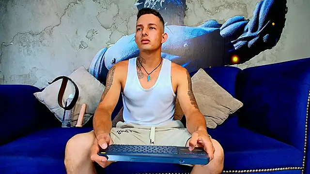 Snapshot of _angel_rivera chatting on 04/14/26, 06:36 angel rivera online show from 04/14/26, 06:36