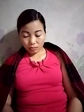 Snapshot of Ella-aa chatting on 05/09/26, 01:33 Ella-aa online show from 05/09/26, 01:33