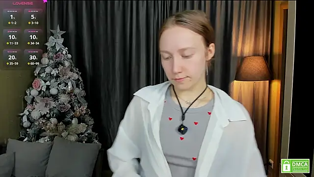 Snapshot of Cutie_Ellis chatting on 03/22/26, 05:38 Cutie Ellis online show from 03/22/26, 05:38