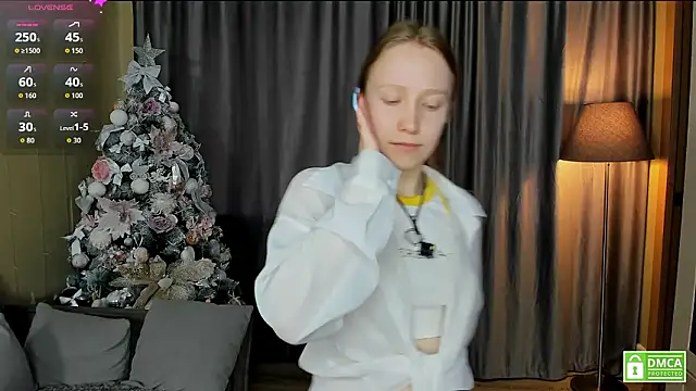 Snapshot of Cutie_Ellis chatting on 03/28/26, 12:49 Cutie Ellis online show from 03/28/26, 12:49