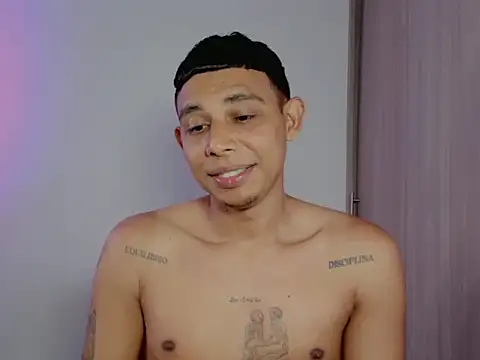 nilo2021 online show from 06/08/26, 01:33