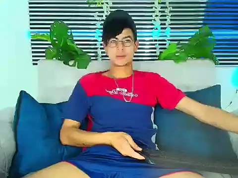 Snapshot of ThiiagoSaeenz chatting on 02/09/26, 04:00 ThiiagoSaeenz online show from 02/09/26, 04:00