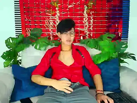 Snapshot of ThiiagoSaeenz chatting on 02/25/26, 03:54 ThiiagoSaeenz online show from 02/25/26, 03:54