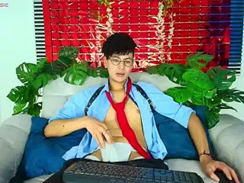 Snapshot of ThiiagoSaeenz chatting on 02/28/26, 03:13 ThiiagoSaeenz online show from 02/28/26, 03:13