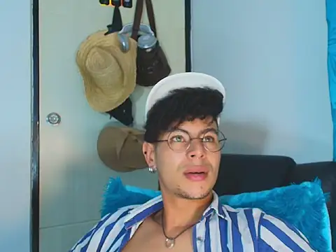 ThiiagoSaeenz online show from 06/11/26, 12:32
