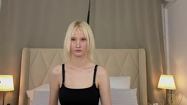 CrystalLili online show from 07/01/26, 04:03