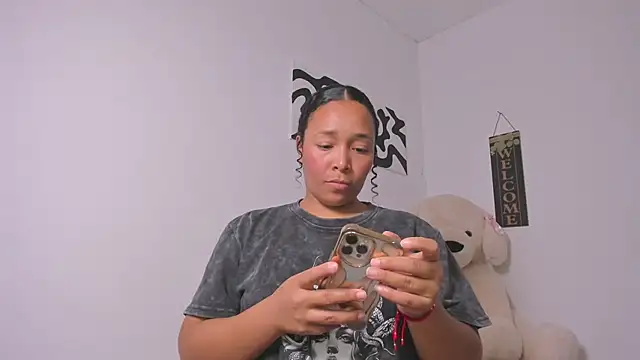 Nia13 online show from 03/11/26, 05:13