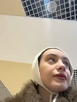 Snapshot of MiaTee chatting on 02/13/26, 04:08 MiaTee online show from 02/13/26, 04:08