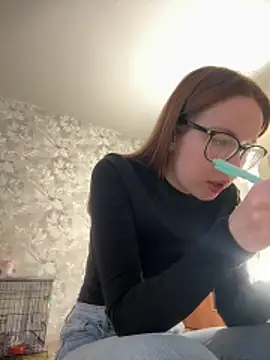 Snapshot of MalliSun chatting on 02/02/26, 12:04 MalliSun online show from 02/02/26, 12:04