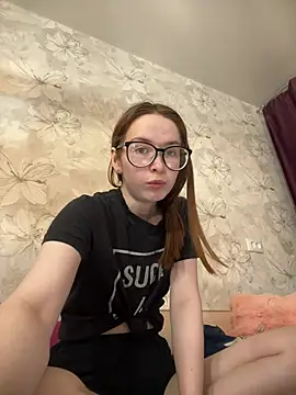 Snapshot of MalliSun chatting on 02/05/26, 01:05 MalliSun online show from 02/05/26, 01:05