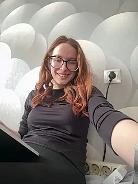 Snapshot of MalliSun chatting on 02/12/26, 10:32 MalliSun online show from 02/12/26, 10:32