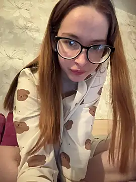 Snapshot of MalliSun chatting on 02/18/26, 06:15 MalliSun online show from 02/18/26, 06:15