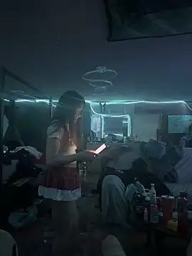 Snapshot of mileslongdeep chatting on 03/16/26, 11:47 mileslongdeep online show from 03/16/26, 11:47