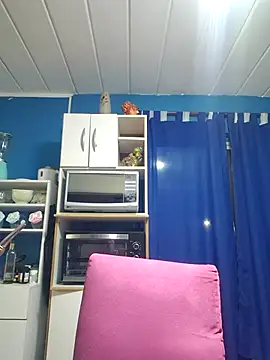 dullsecitalove25 online show from 04/17/26, 07:22