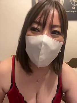 Snapshot of Mitsuco_surflady chatting on 03/26/26, 01:28 Mitsuco surflady online show from 03/26/26, 01:28