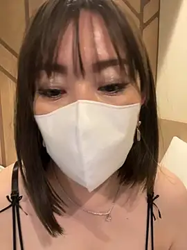 Snapshot of Mitsuco_surflady chatting on 03/27/26, 11:32 Mitsuco surflady online show from 03/27/26, 11:32