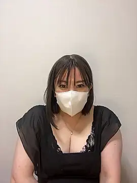 Snapshot of Mitsuco_surflady chatting on 04/16/26, 06:30 Mitsuco surflady online show from 04/16/26, 06:30