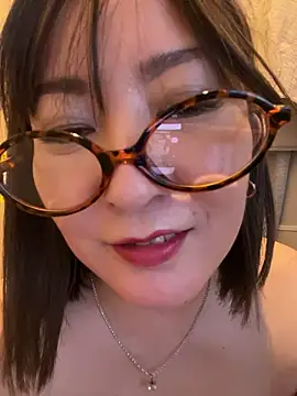 Snapshot of Mitsuco_surflady chatting on 04/18/26, 07:58 Mitsuco surflady online show from 04/18/26, 07:58