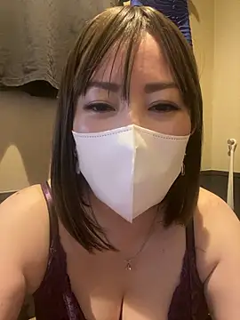 Snapshot of Mitsuco_surflady chatting on 04/21/26, 01:39 Mitsuco surflady online show from 04/21/26, 01:39