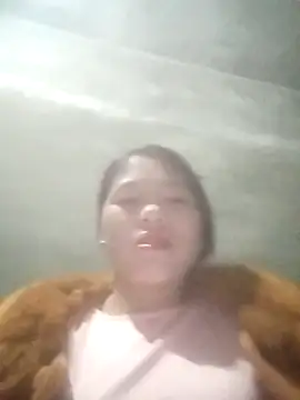 Snapshot of Sgs594802799 chatting on 02/19/26, 02:24 Sgs594802799 online show from 02/19/26, 02:24