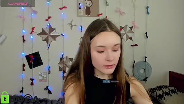 Snapshot of Elina_X chatting on 06/30/26, 01:56 Elina X online show from 06/30/26, 01:56