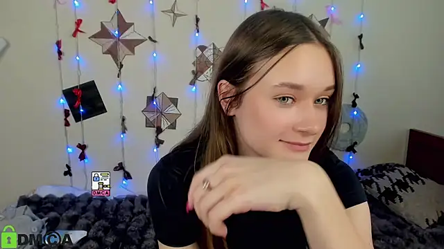 Snapshot of Elina_X chatting on 07/06/26, 03:47 Elina X online show from 07/06/26, 03:47