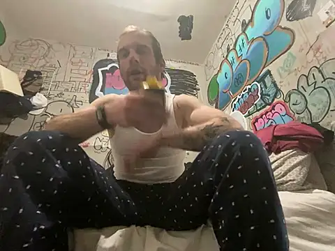 Snapshot of gothboiplzty chatting on 03/24/26, 06:35 gothboiplzty online show from 03/24/26, 06:35