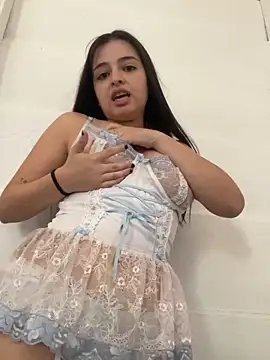 Snapshot of vainillasuave chatting on 02/13/26, 03:41 vainillasuave online show from 02/13/26, 03:41