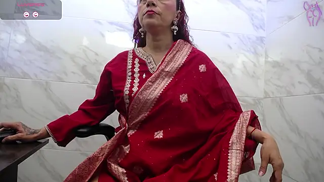 suhana mature online show from 02/13/26, 01:18