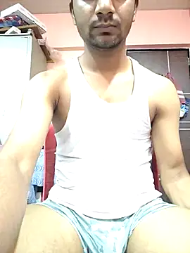 Snapshot of Darkintrovert chatting on 03/26/26, 07:08 Darkintrovert online show from 03/26/26, 07:08