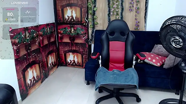 Snapshot of amelie_rose__ chatting on 03/11/26, 01:06 amelie rose online show from 03/11/26, 01:06