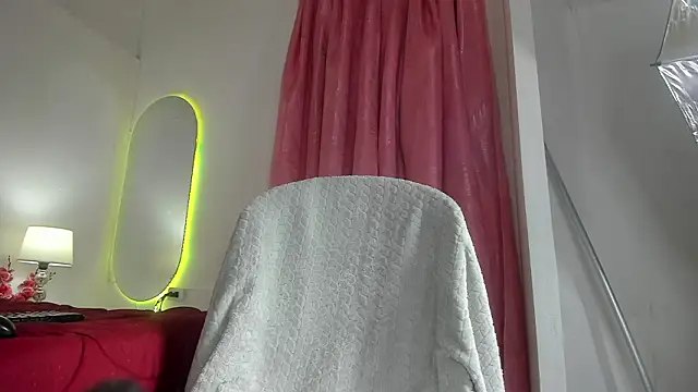 luna velveth online show from 02/05/26, 01:10