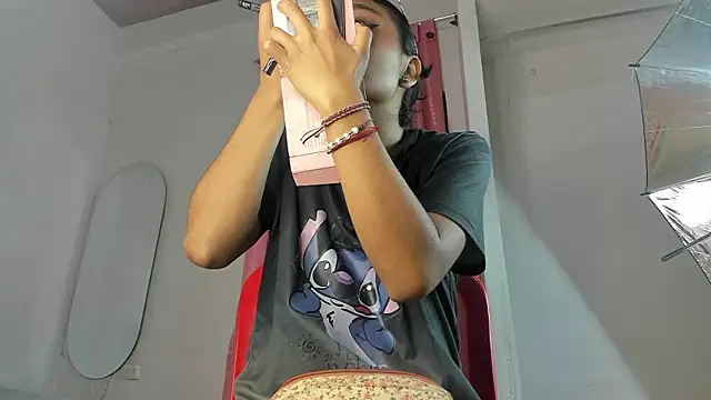 luna velveth online show from 02/28/26, 01:17