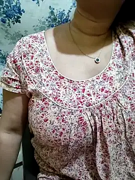 Snapshot of PARI51 chatting on 02/25/26, 09:24 PARI51 online show from 02/25/26, 09:24