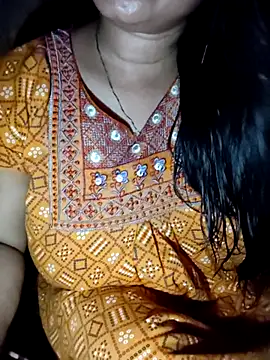 Snapshot of PARI51 chatting on 06/25/26, 09:19 PARI51 online show from 06/25/26, 09:19
