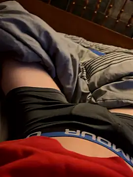 Snapshot of CollegeBull19 chatting on 03/27/26, 03:45 CollegeBull19 online show from 03/27/26, 03:45