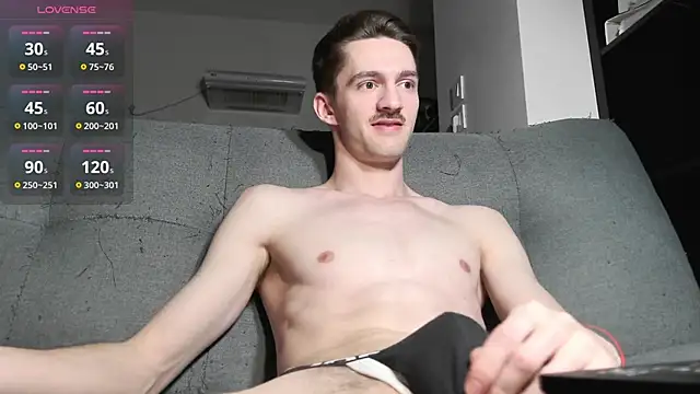 Snapshot of only_diego chatting on 04/08/26, 08:09 only diego online show from 04/08/26, 08:09