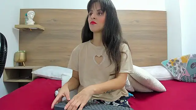 luz-miiaa online show from 02/23/26, 11:40