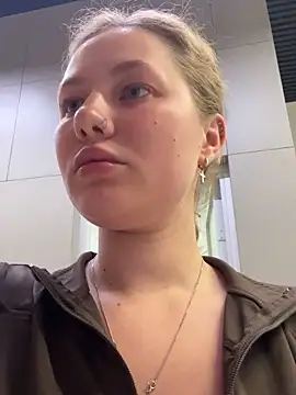 Snapshot of AsynaYuuki chatting on 02/22/26, 06:50 AsynaYuuki online show from 02/22/26, 06:50