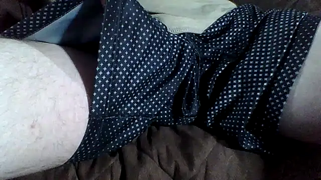 Snapshot of Jbsklxz67 chatting on 02/15/26, 03:58 Jbsklxz67 online show from 02/15/26, 03:58