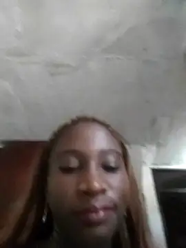 Snapshot of natalia-2302 chatting on 06/05/26, 08:03 natalia-2302 online show from 06/05/26, 08:03