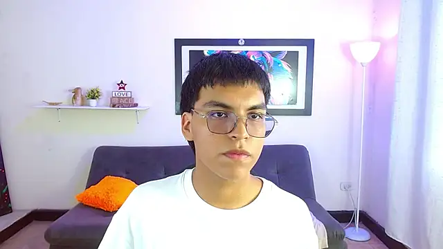 Maecum18 online show from 03/18/26, 08:23