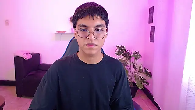 Maecum18 online show from 04/13/26, 10:15