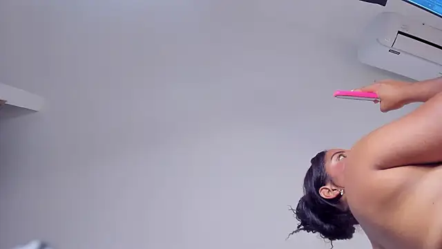 Snapshot of marcyasm chatting on 03/08/26, 02:04 marcyasm online show from 03/08/26, 02:04