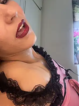 eva luz online show from 05/29/26, 01:53
